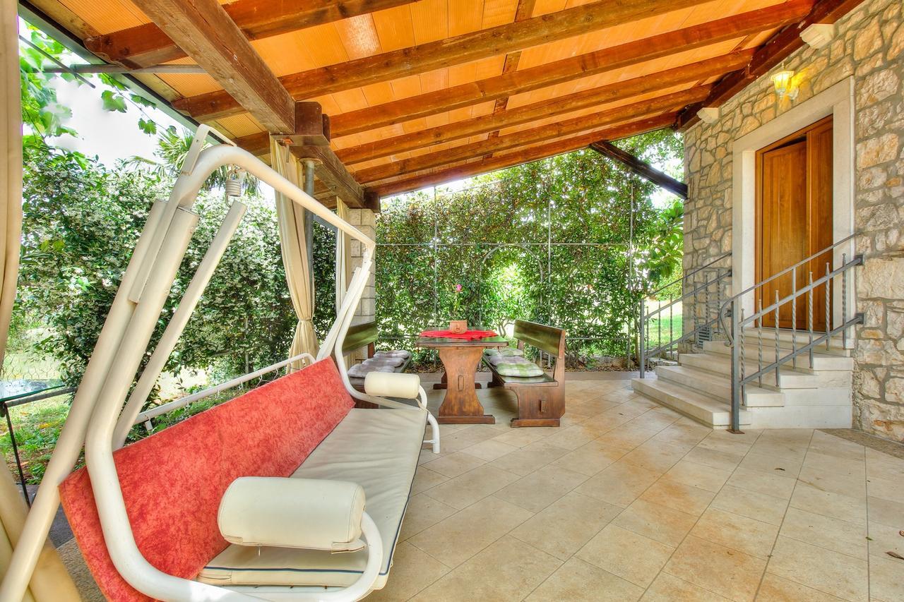 زامبراتيجا Nadia House With Apartments الغرفة الصورة
